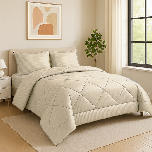 Winter Hotel Quilt – Jacquard Striped Design