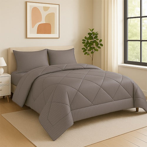 Winter Hotel Quilt – Jacquard Striped Design