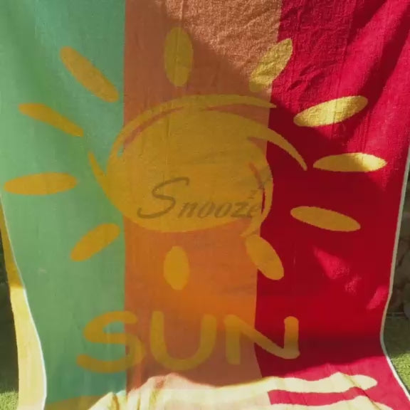 Beach Towel – Soft & Absorbent Sun Design